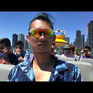 Meet your Posher, Heng